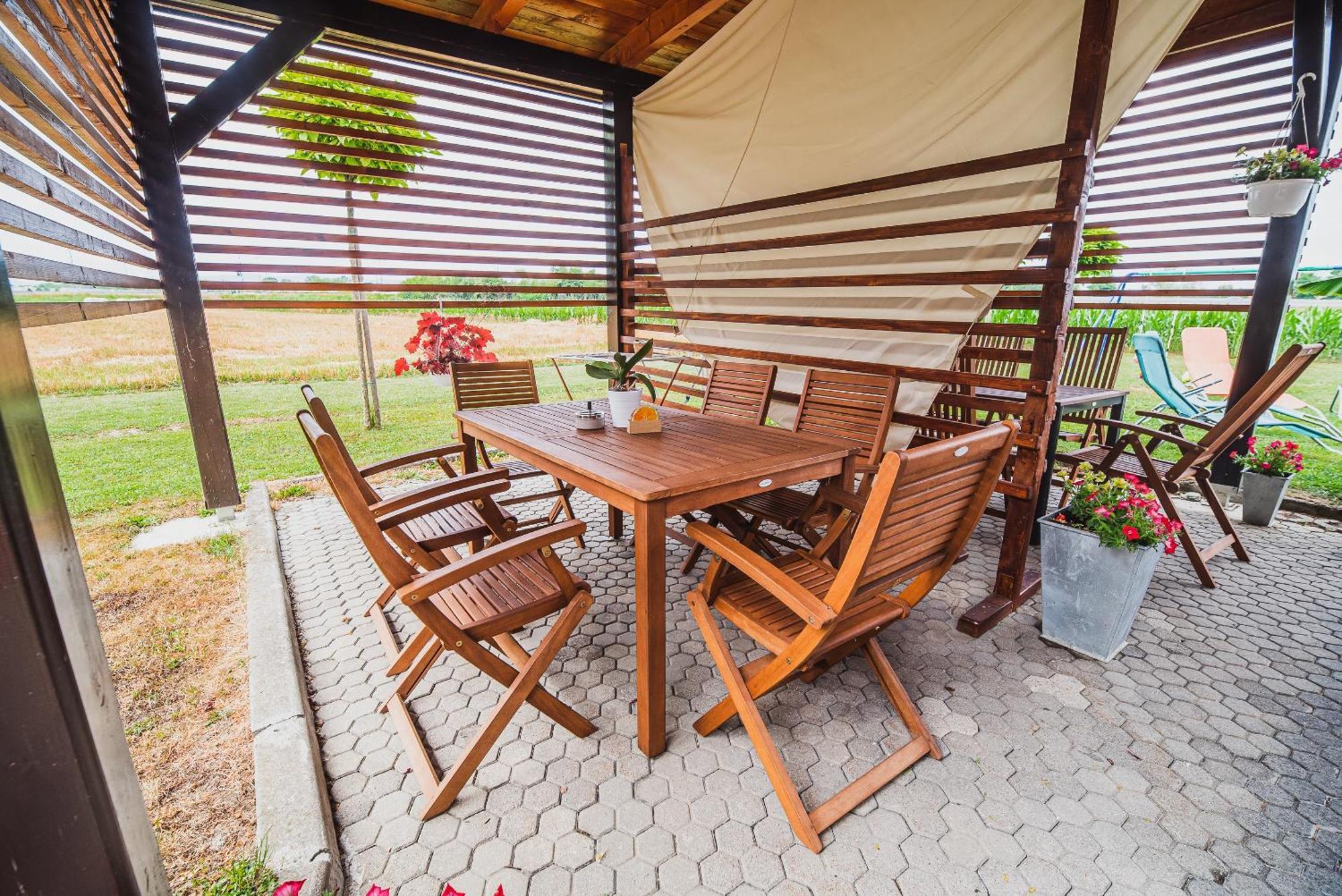 Lux Living Apartments Budic Near Terme Catez Brežice Pokoj fotografie